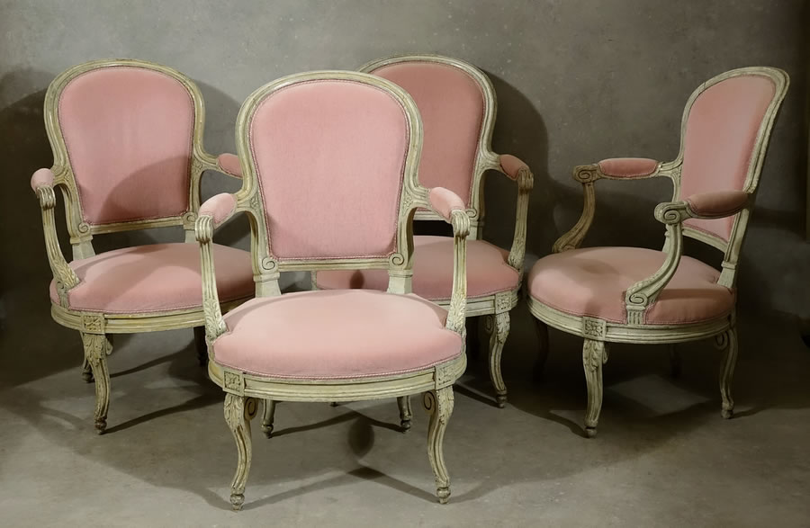 Salon 4 fauteuils estampille Georges Jacob Transition Louis XVI